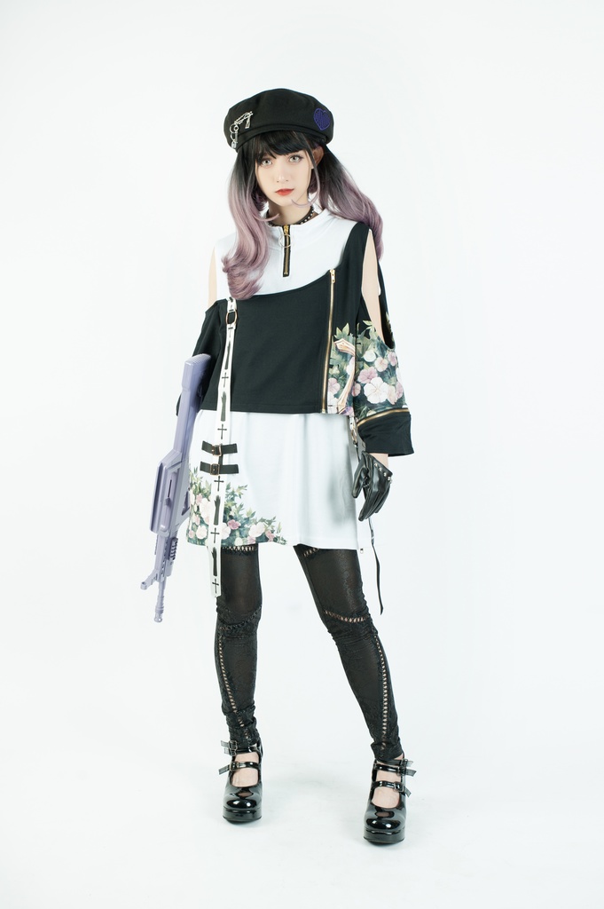 Jillpunkゴシック貴族風 SPINコラボ ゴーストの庭 幽霊ガーデン アシンメトリー フェイクベスト 重ね風 オフショルダー 肩見せ 聖十字花柄 七分袖Tシャツ カットソー 優雅 オリジナル メンズ レディーズ おしゃれ男女兼用ファッション セクシー