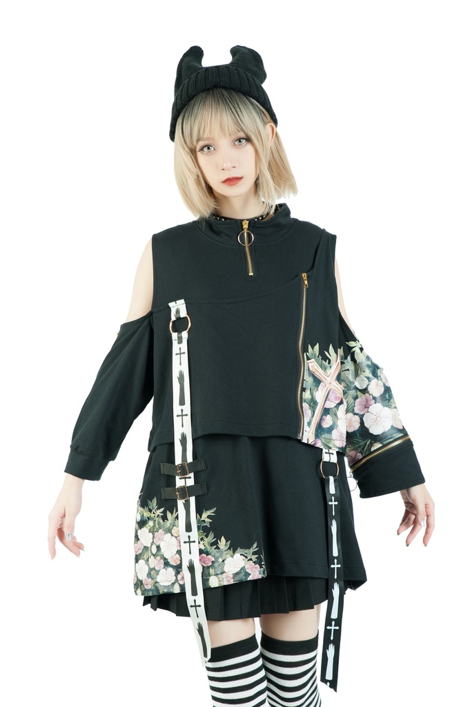 Jillpunkゴシック貴族風 SPINコラボ ゴーストの庭 幽霊ガーデン アシンメトリー フェイクベスト 重ね風 オフショルダー 肩見せ 聖十字花柄 七分袖Tシャツ カットソー 優雅 オリジナル メンズ レディーズ おしゃれ男女兼用ファッション セクシー