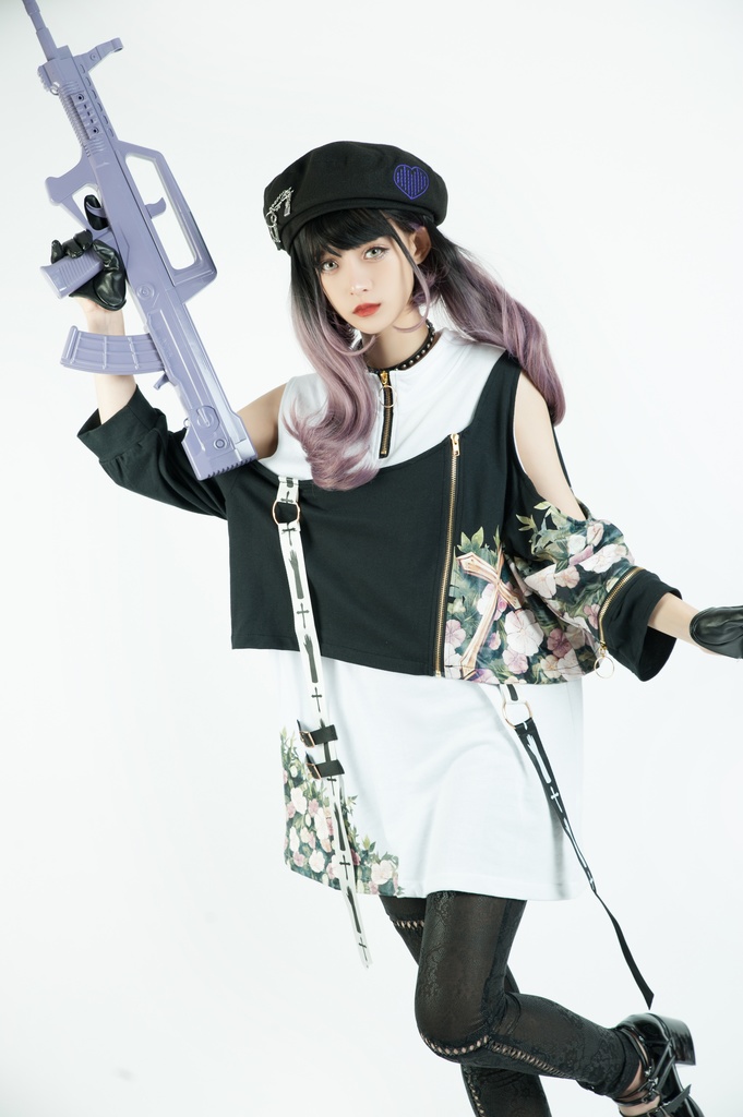 Jillpunkゴシック貴族風 SPINコラボ ゴーストの庭 幽霊ガーデン アシンメトリー フェイクベスト 重ね風 オフショルダー 肩見せ 聖十字花柄 七分袖Tシャツ カットソー 優雅 オリジナル メンズ レディーズ おしゃれ男女兼用ファッション セクシー