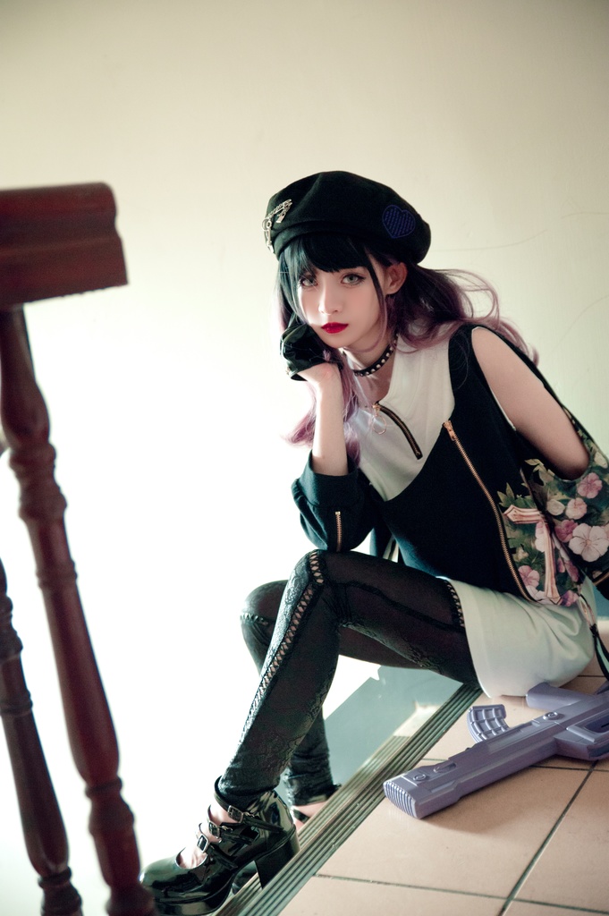 Jillpunkゴシック貴族風 SPINコラボ ゴーストの庭 幽霊ガーデン アシンメトリー フェイクベスト 重ね風 オフショルダー 肩見せ 聖十字花柄 七分袖Tシャツ カットソー 優雅 オリジナル メンズ レディーズ おしゃれ男女兼用ファッション セクシー