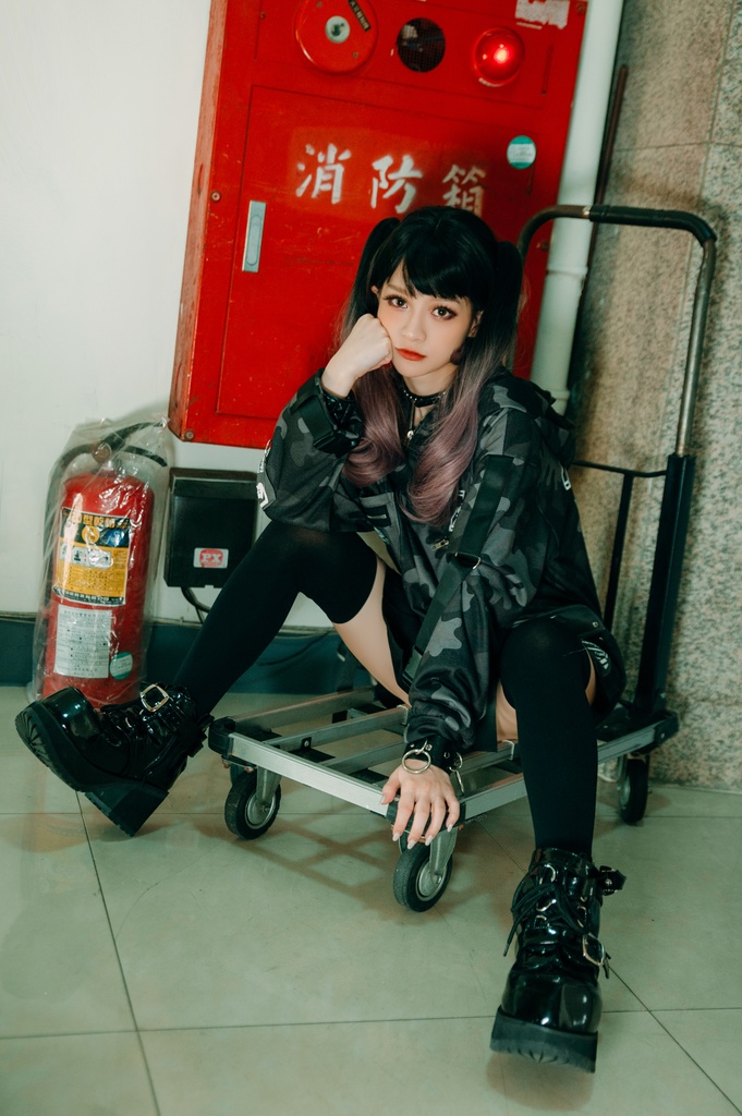 Jillpunkアニメ カッコいいお宅 ニ次コン 機動警察 NEET 自宅警備員 プリント 長袖 ワークスペック ゆったり フード付き ミリタリー迷彩 フィールドパーカ― オリジナル メンズ レディーズ おしゃれ 男女兼用 ファッション 秋葉系