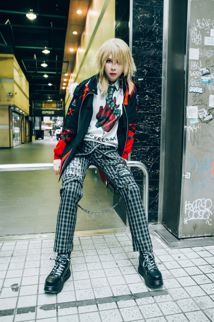 Jillpunkパンク ダーク系 アニメ ニ次コン ヘヴィメタルスピリッツ タータンチェック柄 サスペンダー付き ボンデージ・ボンデッジパンツ ロング丈 オリジナルスタイル メンズお兄系 レディーズ V系 おしゃれ男女兼用カッコいい