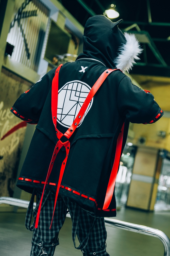 Jillpunk中華風チャイナモード アニメ ookamiciroコラボ 冬狐物語 妖狐 吉祥結びタッセル 狐耳 フェイクファー ハーネス付 重ね風パーカー コート フード付きジャケット オリジナルメンズ レディーズ おしゃれ男女兼用ファッション カッコいい