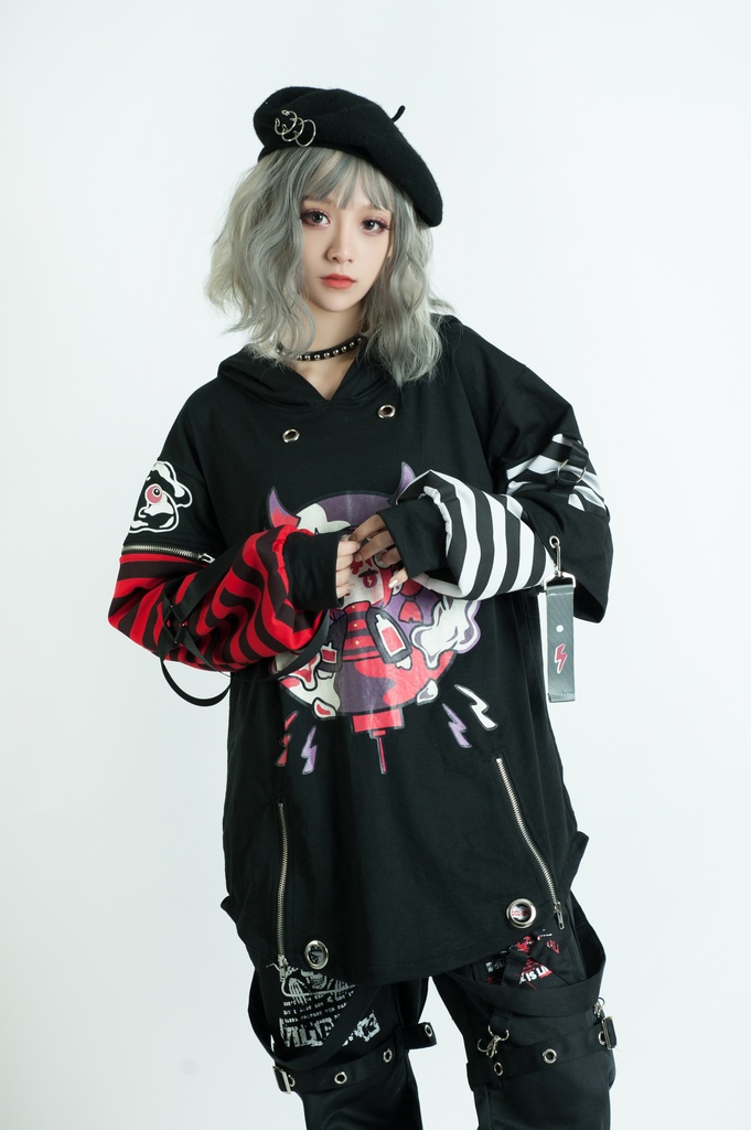 Jillpunk病みカワ 台湾画師蕾卡reikaコラボ 電磁小悪魔 3D角 ストライプ柄 チャック袖 中長め ゆったりパーカー オリジナルメンズ レディーズ カジュアル おしゃれ大きいサイズ男女兼用 可愛い
