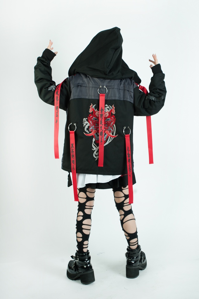 Jillpunkアニメ 二次コン イギリス画師Helloclonionコラボ 夜叉忍者 呪符ストラップ 重ね風 キルティング 刺繡 マスク付き パネルパーカー チャック付きフード ジャケット オリジナルメンズ レディーズ おしゃれ男女兼用 兄系 カッコいい0