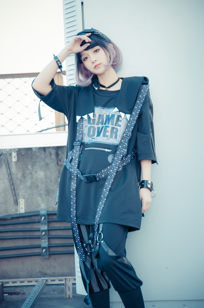 Jillpunkてぃらtiraコラボ第2弾 王道RPG大冒険 ドット絵 ゲーム機モチーフ ハーネス装着帯 フード取り外し2WAY 熊耳 半袖 ゆったりパーカー メンズ レディー 可愛い おしゃれ 男女兼用ファッション秋葉系萌え二次コン