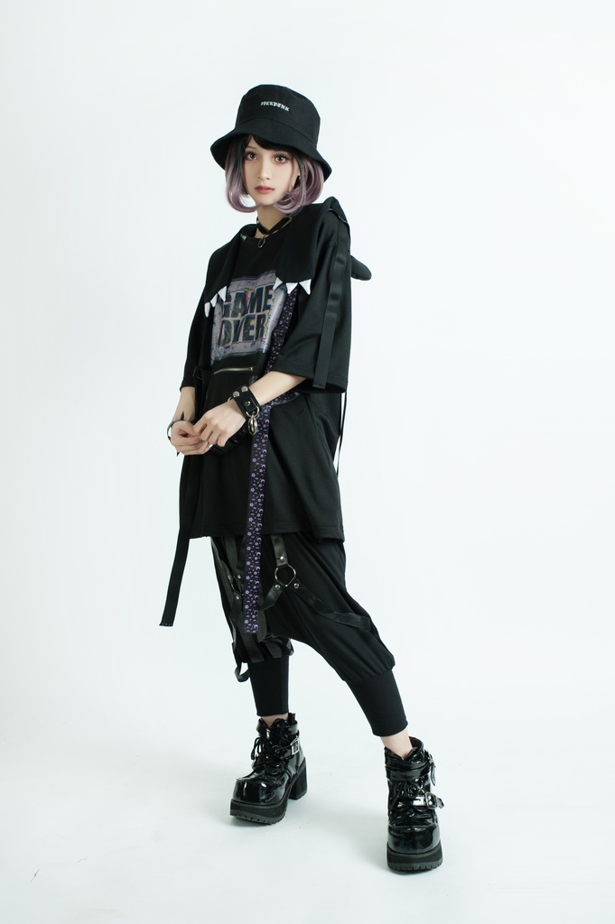 Jillpunkてぃらtiraコラボ第2弾 王道RPG大冒険 ドット絵 ゲーム機モチーフ ハーネス装着帯 フード取り外し2WAY 熊耳 半袖 ゆったりパーカー メンズ レディー 可愛い おしゃれ 男女兼用ファッション秋葉系萌え二次コン