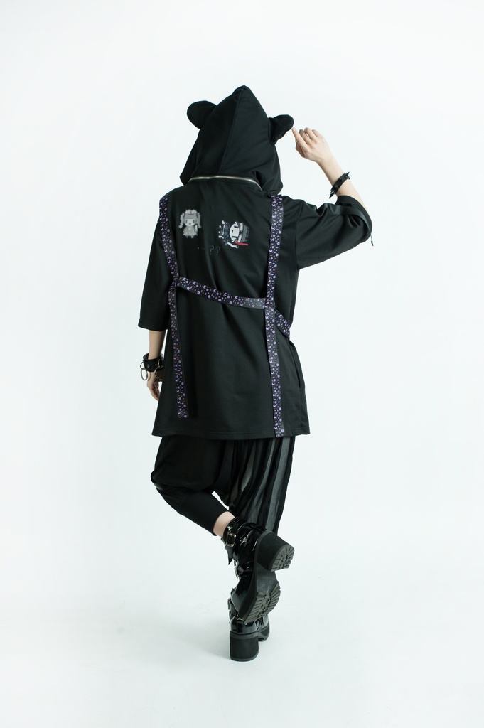 Jillpunkてぃらtiraコラボ第2弾 王道RPG大冒険 ドット絵 ゲーム機モチーフ ハーネス装着帯 フード取り外し2WAY 熊耳 半袖 ゆったりパーカー メンズ レディー 可愛い おしゃれ 男女兼用ファッション秋葉系萌え二次コン