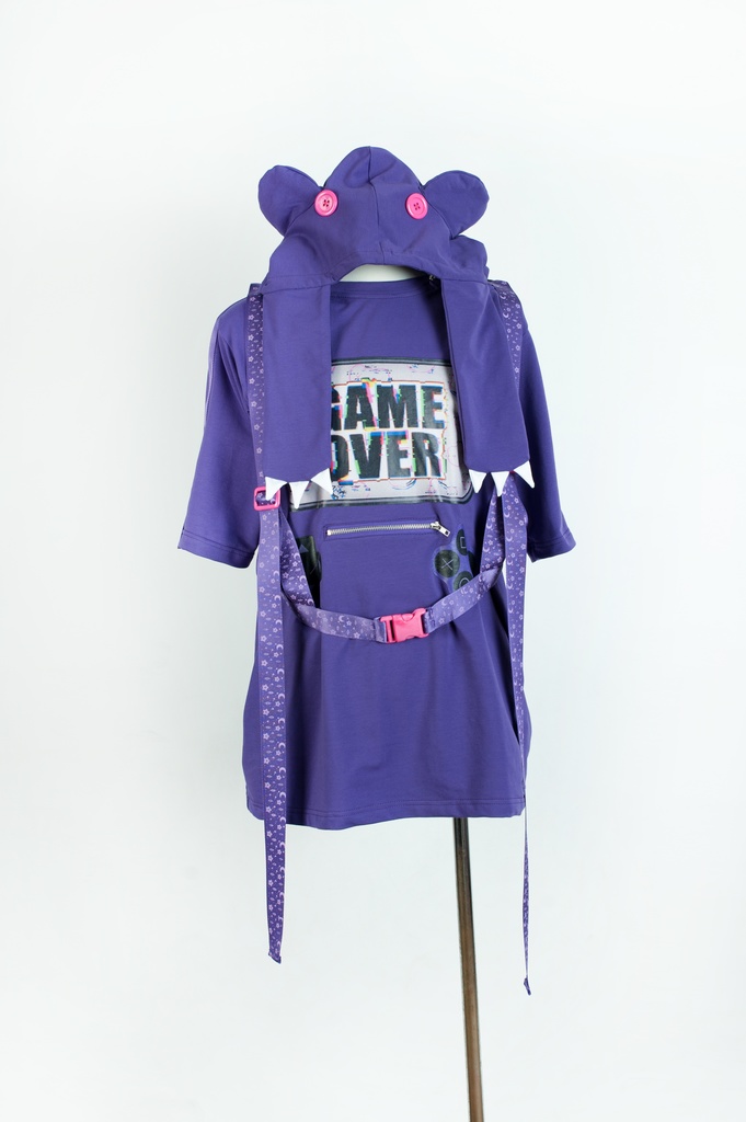 Jillpunkてぃらtiraコラボ第2弾 王道RPG大冒険 ドット絵 ゲーム機モチーフ ハーネス装着帯 フード取り外し2WAY 熊耳 半袖 ゆったりパーカー メンズ レディー 可愛い おしゃれ 男女兼用ファッション秋葉系萌え二次コン