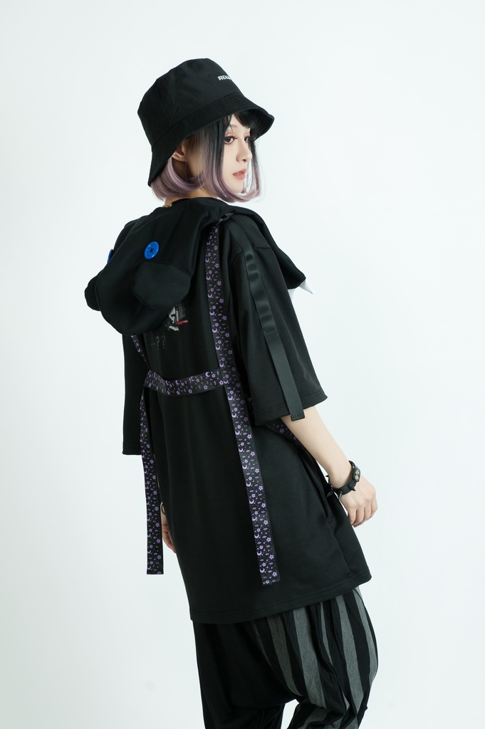 Jillpunkてぃらtiraコラボ第2弾 王道RPG大冒険 ドット絵 ゲーム機モチーフ ハーネス装着帯 フード取り外し2WAY 熊耳 半袖 ゆったりパーカー メンズ レディー 可愛い おしゃれ 男女兼用ファッション秋葉系萌え二次コン