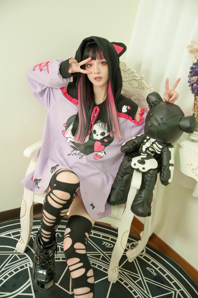 Jillpunkアニメ地雷系病みカワ UMAIコラボ 恋におちた幽霊猫 オフショルダー ゆったり 長袖パーカー リボン結び 猫耳 フード付き ワンピースドレス オリジナル メンヘラ ヤンデレ 可愛いロリータ おしゃれ男女兼用ファッション秋葉系萌え