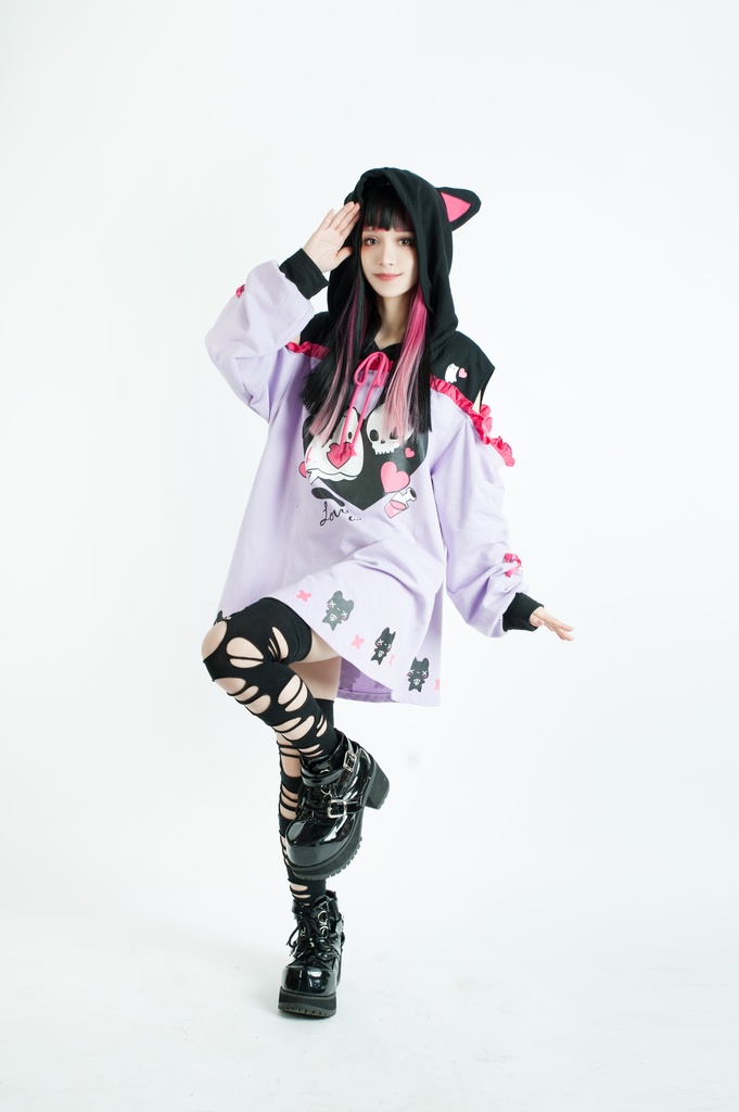 Jillpunkアニメ地雷系病みカワ UMAIコラボ 恋におちた幽霊猫 オフショルダー ゆったり 長袖パーカー リボン結び 猫耳 フード付き ワンピースドレス オリジナル メンヘラ ヤンデレ 可愛いロリータ おしゃれ男女兼用ファッション秋葉系萌え