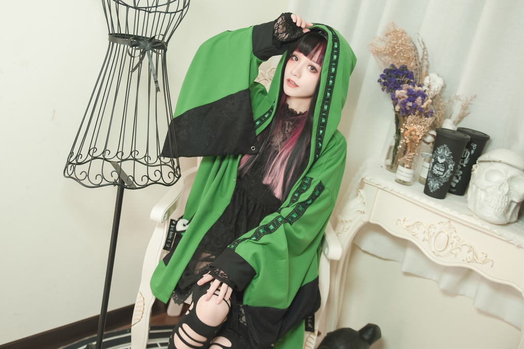 Jillpunk和風モード戦国武将物語 西国の智将 毛利元就 家紋刺繡 花レースキモノスリーブ ウィッチフード ポンポン付き現代羽織 ウィザード 和装ジャケットブレザー オリジナル メンズ レディー V系カッコいい おしゃれ男女兼用ファッション秋葉系