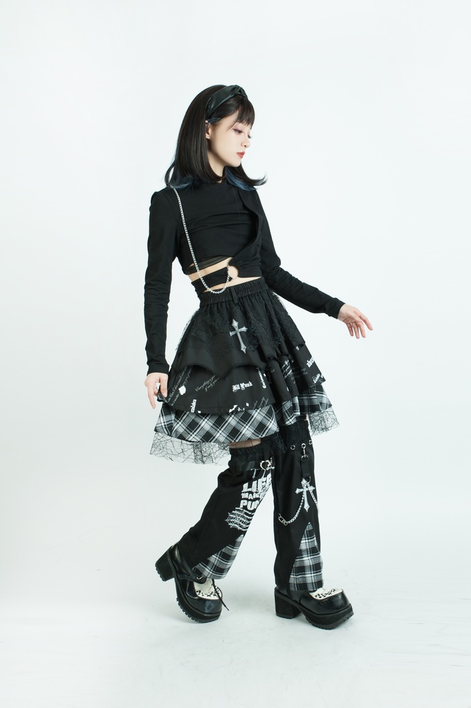 Jillpunkパンク ロック 蜘蛛の巣 メッシュ タータンチェック柄 チェーン付き レッグウォーマーセット パニエ ティアードスカート 地雷系 格闘少女 格闘娘 オリジナル V系 レディース アヴリル系おしゃれカッコいい