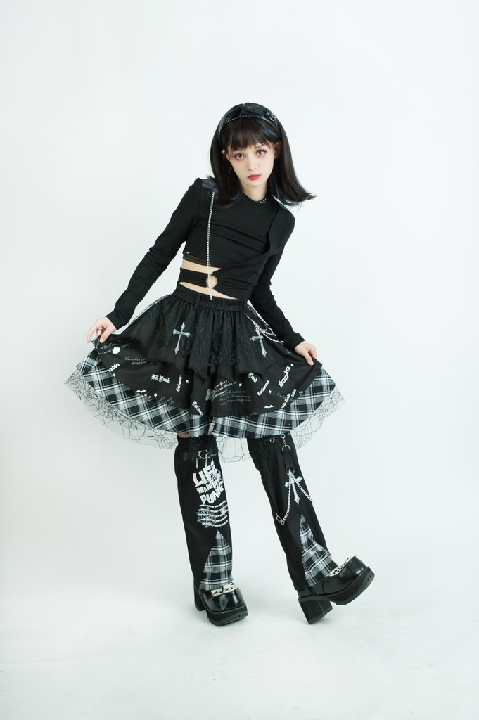 Jillpunkパンク ロック 蜘蛛の巣 メッシュ タータンチェック柄 チェーン付き レッグウォーマーセット パニエ ティアードスカート 地雷系 格闘少女 格闘娘 オリジナル V系 レディース アヴリル系おしゃれカッコいい