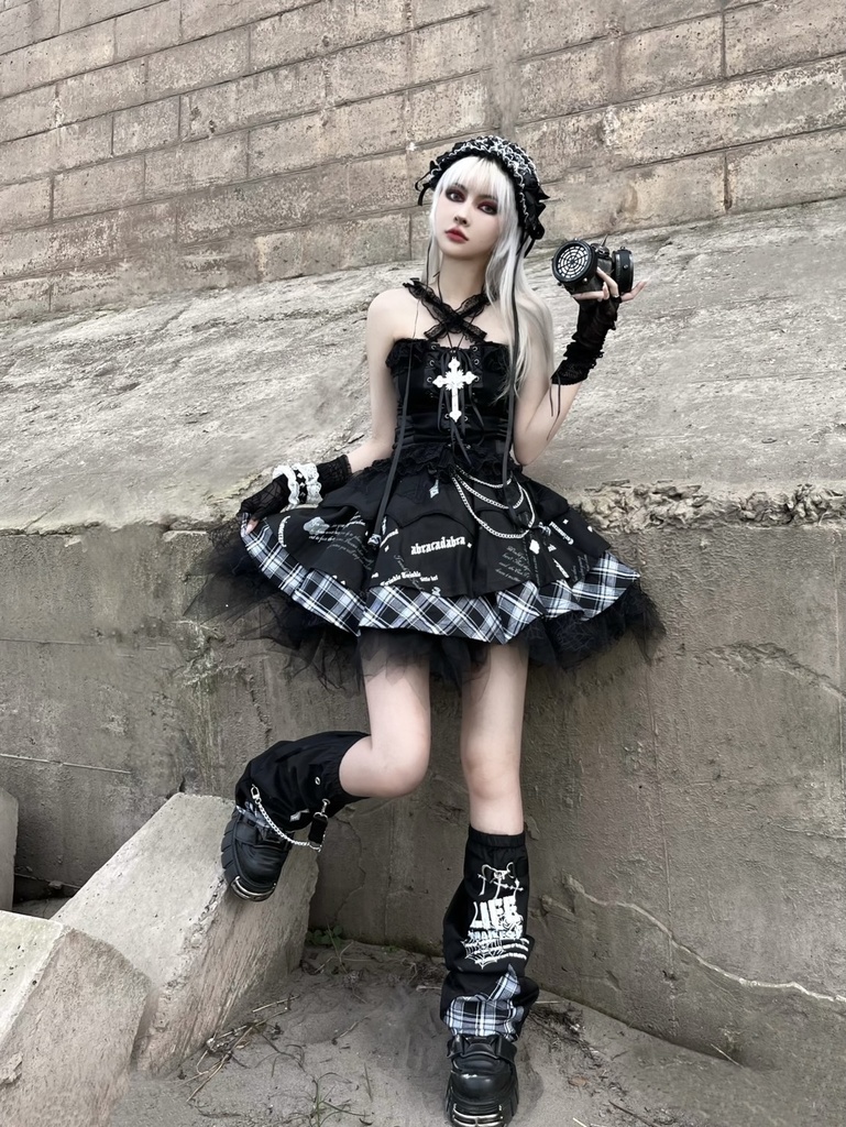 Jillpunkパンク ロック 蜘蛛の巣 メッシュ タータンチェック柄 チェーン付き レッグウォーマーセット パニエ ティアードスカート 地雷系 格闘少女 格闘娘 オリジナル V系 レディース アヴリル系おしゃれカッコいい