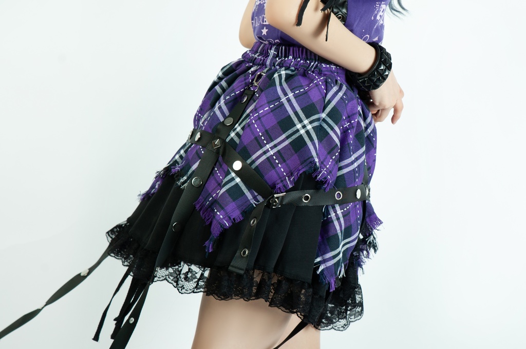 Jillpunk パンク 地雷系 甜牙草莓コラボ タータンチェック柄 ケージハーネスストラップ レースヘム Aライン ショートスカート オリジナル アヴリル系 可愛いロリータ おしゃれ ファッション秋葉系萌え
