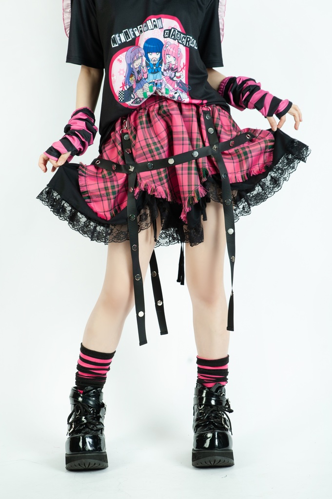 Jillpunk パンク 地雷系 甜牙草莓コラボ タータンチェック柄 ケージハーネスストラップ レースヘム Aライン ショートスカート オリジナル アヴリル系 可愛いロリータ おしゃれ ファッション秋葉系萌え