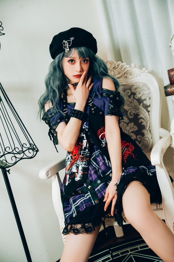 Jillpunk パンク 地雷系 甜牙草莓コラボ タータンチェック柄 ケージハーネスストラップ レースヘム Aライン ショートスカート オリジナル アヴリル系 可愛いロリータ おしゃれ ファッション秋葉系萌え