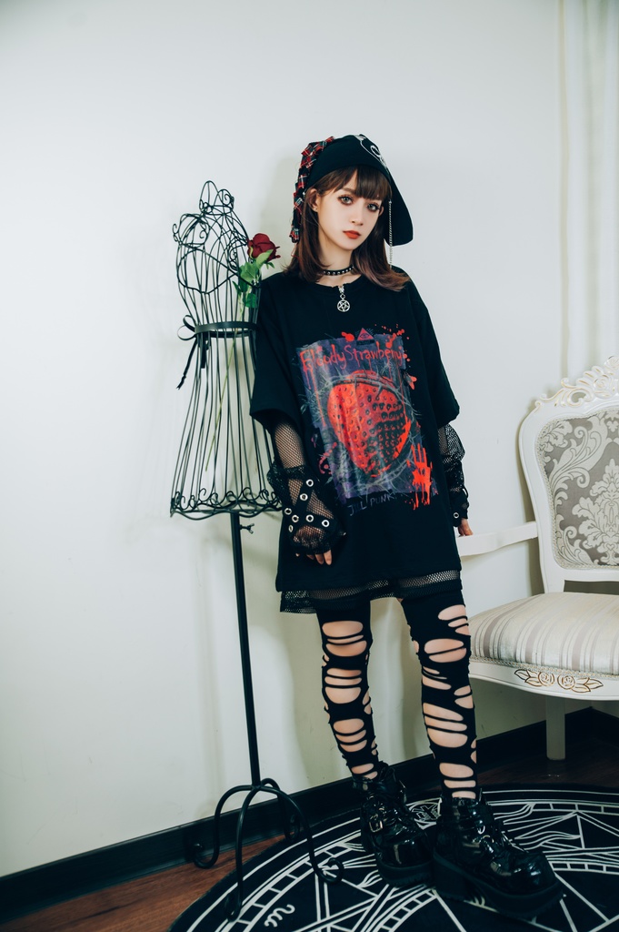 Jillpunkパンク ロック 血染イチゴ ストロベリー プリント ゆったり半袖 Tシャツ Oversizeオーバーサイズ ユニセックス メンズ レディース男女兼用おしゃれファッション秋葉系カッコいい オリジナル