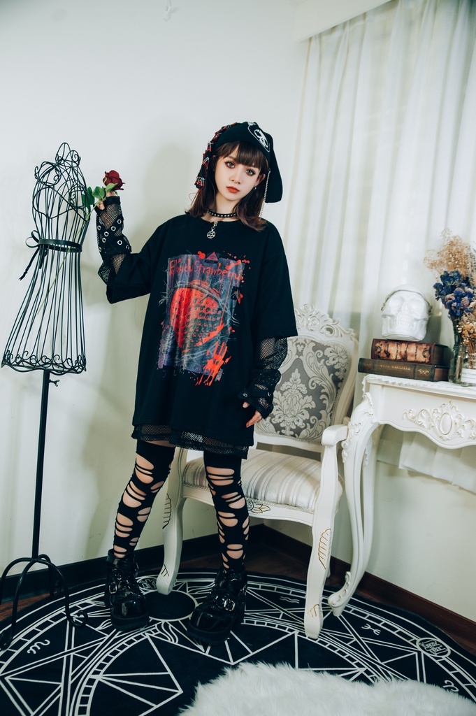 Jillpunkパンク ロック 血染イチゴ ストロベリー プリント ゆったり半袖 Tシャツ Oversizeオーバーサイズ ユニセックス メンズ レディース男女兼用おしゃれファッション秋葉系カッコいい オリジナル