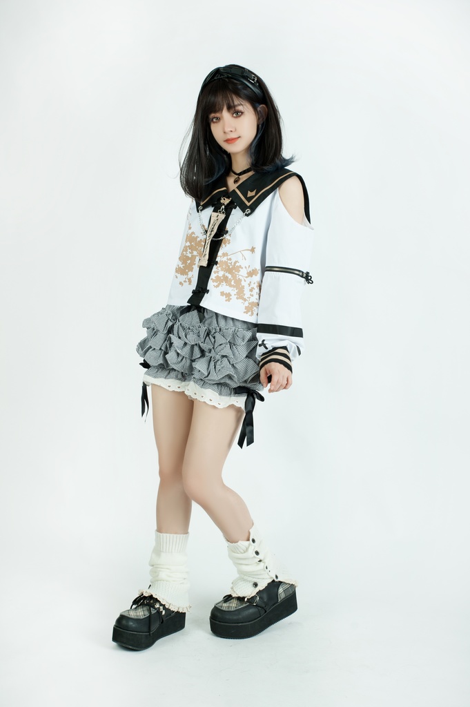 Jillpunk中華風 モード アニメ ookamiciroコラボ 春嵐百合 キョンシー お札 チャイナボタン オフショルダー 省かれる袖 花柄セーラー服 シャツブラウス 制服ブレザー オリジナル原宿おしゃれ姫系可愛い萌え和風