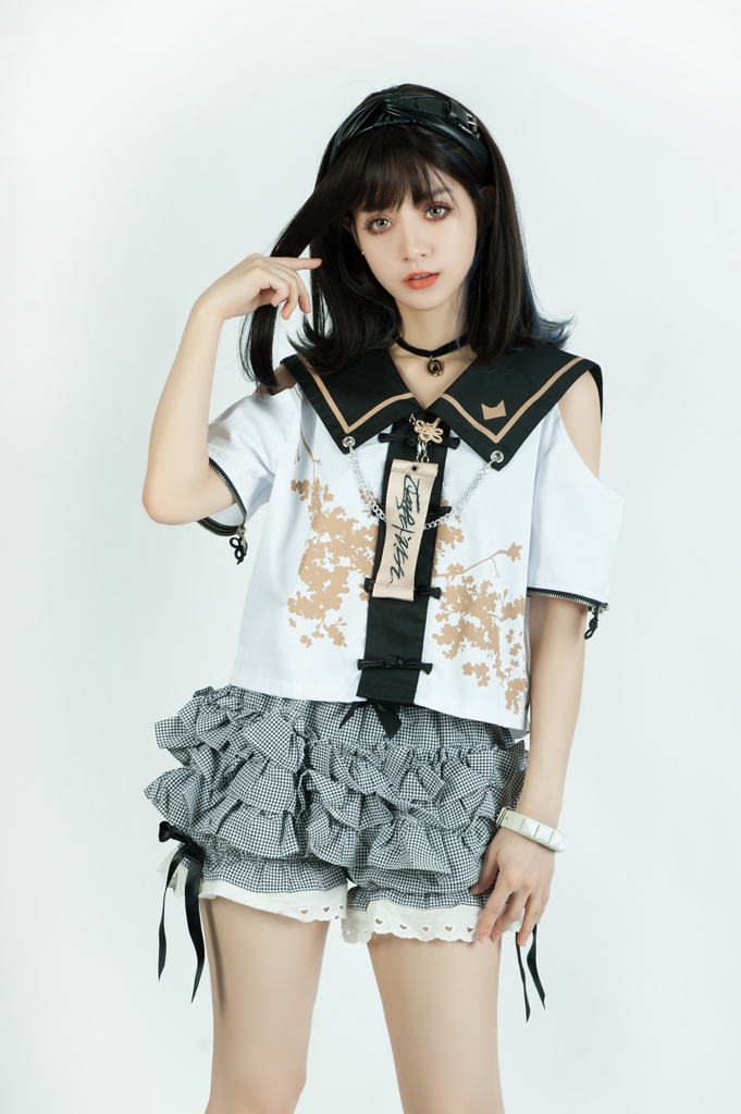 Jillpunk中華風 モード アニメ ookamiciroコラボ 春嵐百合 キョンシー お札 チャイナボタン オフショルダー 省かれる袖 花柄セーラー服 シャツブラウス 制服ブレザー オリジナル原宿おしゃれ姫系可愛い萌え和風