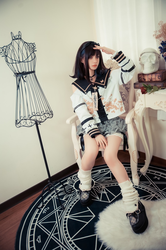 Jillpunk中華風 モード アニメ ookamiciroコラボ 春嵐百合 キョンシー お札 チャイナボタン オフショルダー 省かれる袖 花柄セーラー服 シャツブラウス 制服ブレザー オリジナル原宿おしゃれ姫系可愛い萌え和風