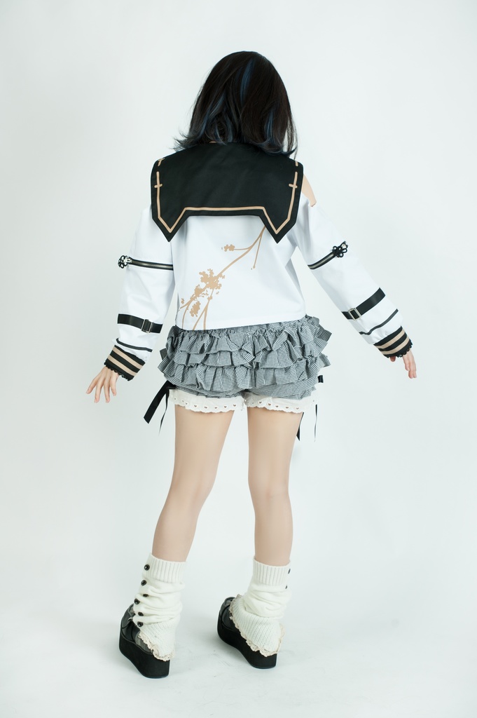 Jillpunk中華風 モード アニメ ookamiciroコラボ 春嵐百合 キョンシー お札 チャイナボタン オフショルダー 省かれる袖 花柄セーラー服 シャツブラウス 制服ブレザー オリジナル原宿おしゃれ姫系可愛い萌え和風