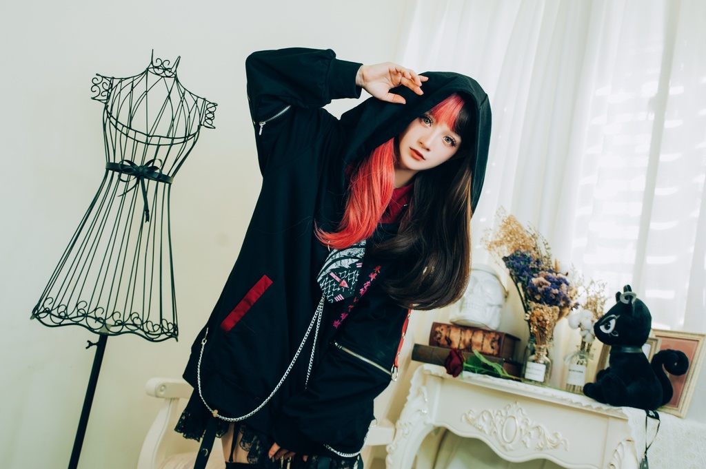 Jillpunkパンク アニメ風 聖天使アルテマ 翼羽根プリント 重ね着 袖ZIP装飾 ジップ袖 シャツカラー くさり ネクタイ付き ゆったりパーカー メンズ レディース 男女兼用 おしゃれ ファッション 秋葉系 カッコいい オリジナル