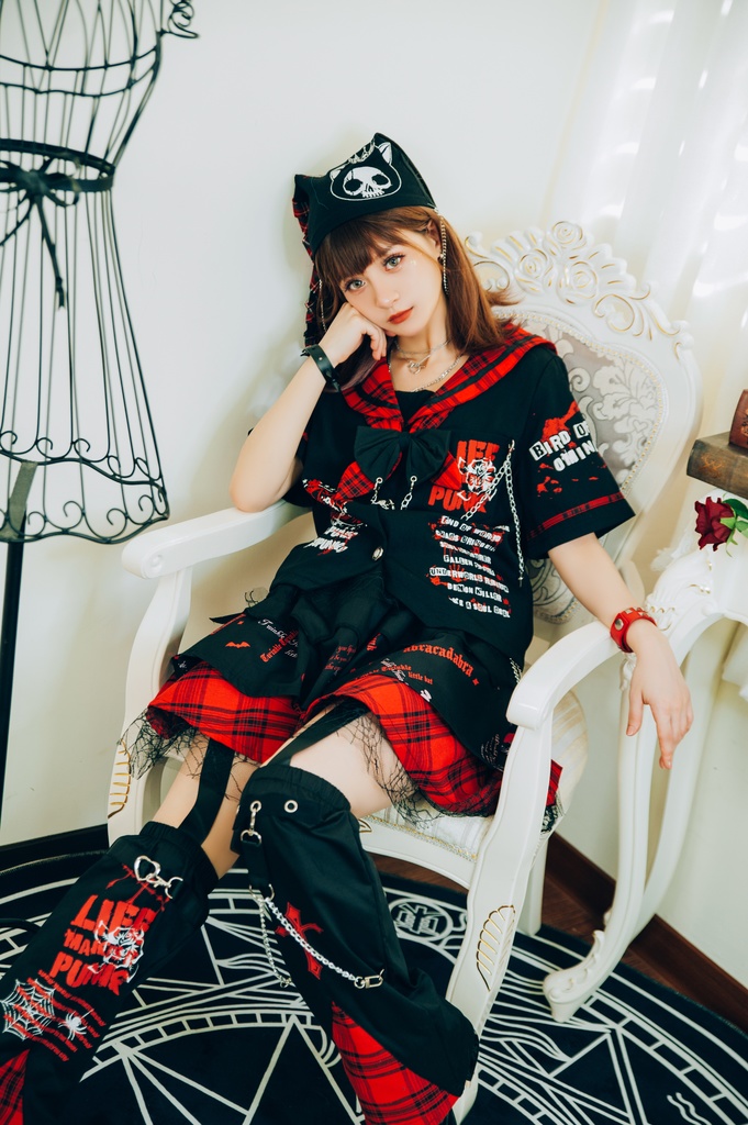 Jillpunkパンク地雷少女 タータン柄 鎖チェーン ネクタイ付き 猫耳 半袖セーラー服 クロップドブレザー JK制服 オリジナル レディーおしゃれ ファッション アヴリル系 カッコいい