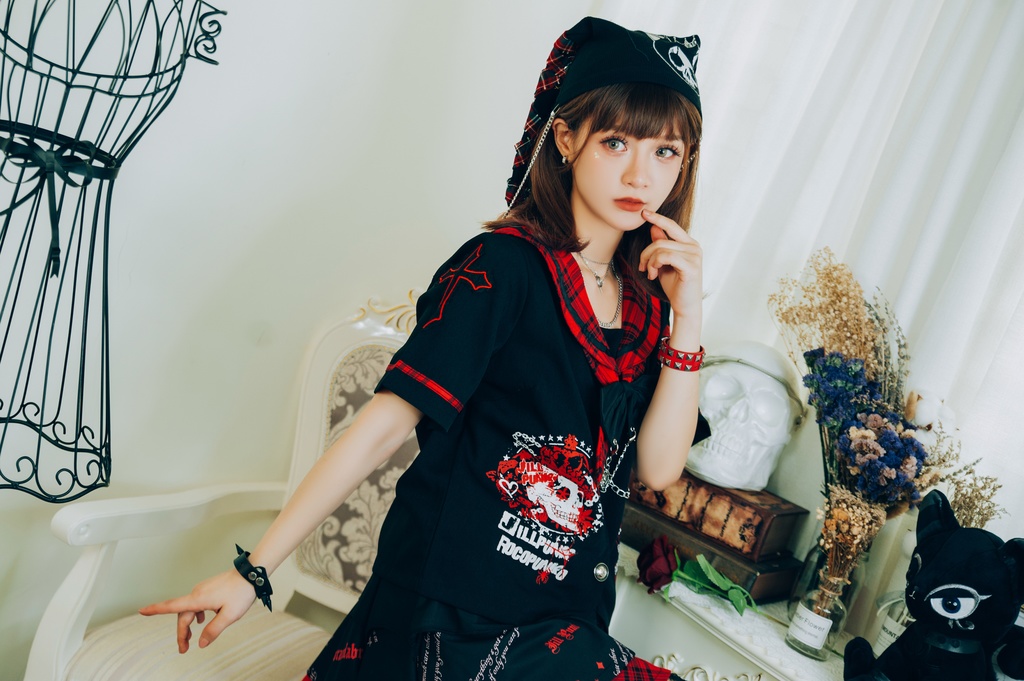 Jillpunkパンク地雷少女 タータン柄 鎖チェーン ネクタイ付き 猫耳 半袖セーラー服 クロップドブレザー JK制服 オリジナル レディーおしゃれ ファッション アヴリル系 カッコいい