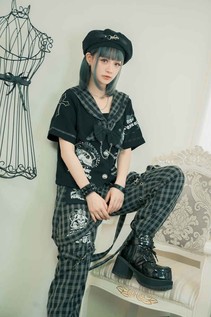 Jillpunkパンク地雷少女 タータン柄 鎖チェーン ネクタイ付き 猫耳 半袖セーラー服 クロップドブレザー JK制服 オリジナル レディーおしゃれ ファッション アヴリル系 カッコいい