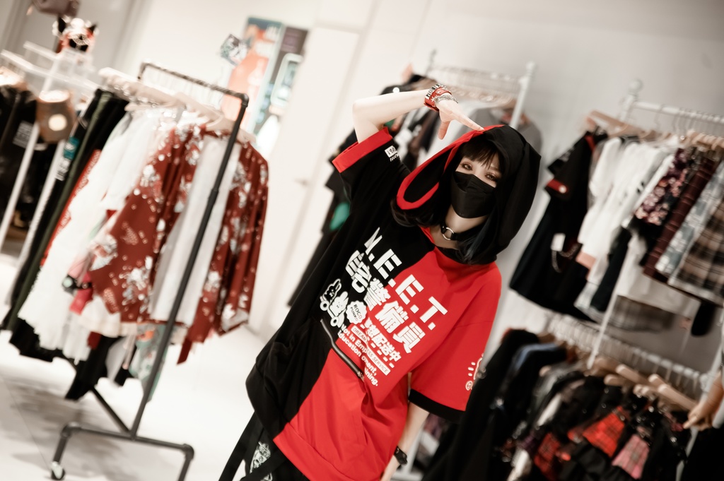 Jillpunkアニメ 可愛いお宅 ニ次コン 機動警察 NEET 自宅警備員 巡査警戒兵 ハーネス付き カンガルーポケット 反対色 うさぎ耳 ゆったり半袖 パーカー オリジナル メンズ レディーズ おしゃれ 男女兼用 ファッション 秋葉系