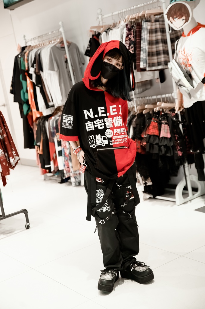 Jillpunkアニメ 可愛いお宅 ニ次コン 機動警察 NEET 自宅警備員 巡査警戒兵 ハーネス付き カンガルーポケット 反対色 うさぎ耳 ゆったり半袖 パーカー オリジナル メンズ レディーズ おしゃれ 男女兼用 ファッション 秋葉系