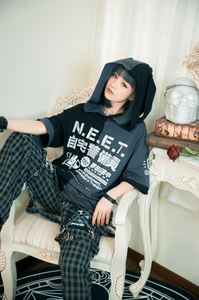 Jillpunkアニメ 可愛いお宅 ニ次コン 機動警察 NEET 自宅警備員 巡査警戒兵 ハーネス付き カンガルーポケット 反対色 うさぎ耳 ゆったり半袖 パーカー オリジナル メンズ レディーズ おしゃれ 男女兼用 ファッション 秋葉系