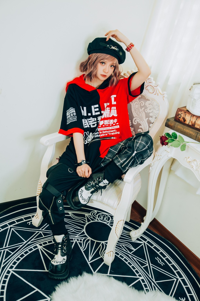 Jillpunkアニメ 可愛いお宅 ニ次コン 機動警察 NEET 自宅警備員 巡査警戒兵 ハーネス付き カンガルーポケット 反対色 うさぎ耳 ゆったり半袖 パーカー オリジナル メンズ レディーズ おしゃれ 男女兼用 ファッション 秋葉系