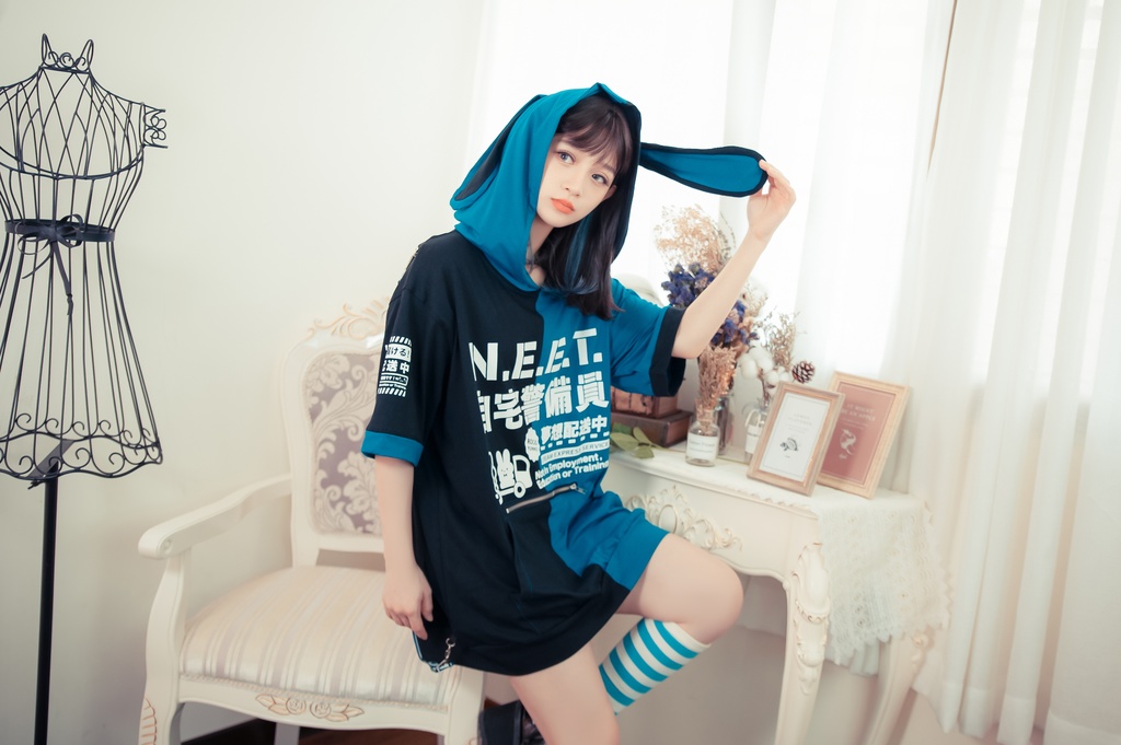 Jillpunkアニメ 可愛いお宅 ニ次コン 機動警察 NEET 自宅警備員 巡査警戒兵 ハーネス付き カンガルーポケット 反対色 うさぎ耳 ゆったり半袖 パーカー オリジナル メンズ レディーズ おしゃれ 男女兼用 ファッション 秋葉系