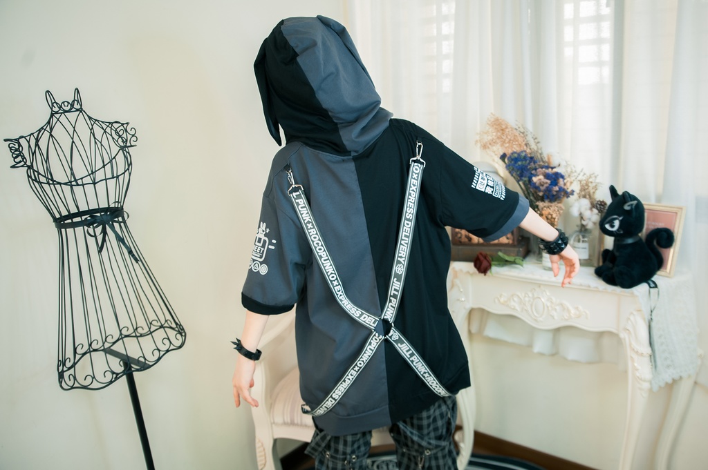 Jillpunkアニメ 可愛いお宅 ニ次コン 機動警察 NEET 自宅警備員 巡査警戒兵 ハーネス付き カンガルーポケット 反対色 うさぎ耳 ゆったり半袖 パーカー オリジナル メンズ レディーズ おしゃれ 男女兼用 ファッション 秋葉系