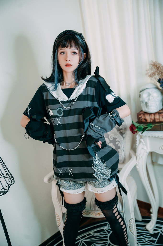 Jillpunk地雷系ゆめかわ 花梔コラボ 硝子桔梗 リボン アームカバー付き ストライプ柄 うさぎ耳 セーラー服半袖 Tシャツ・カットソー オリジナル 可愛い おしゃれ ファッション秋葉系萌え ロリータ