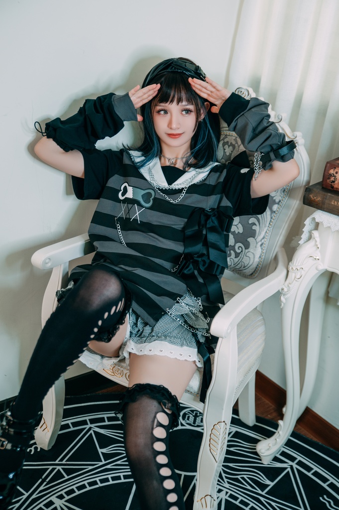 Jillpunk地雷系ゆめかわ 花梔コラボ 硝子桔梗 リボン アームカバー付き ストライプ柄 うさぎ耳 セーラー服半袖 Tシャツ・カットソー オリジナル 可愛い おしゃれ ファッション秋葉系萌え ロリータ