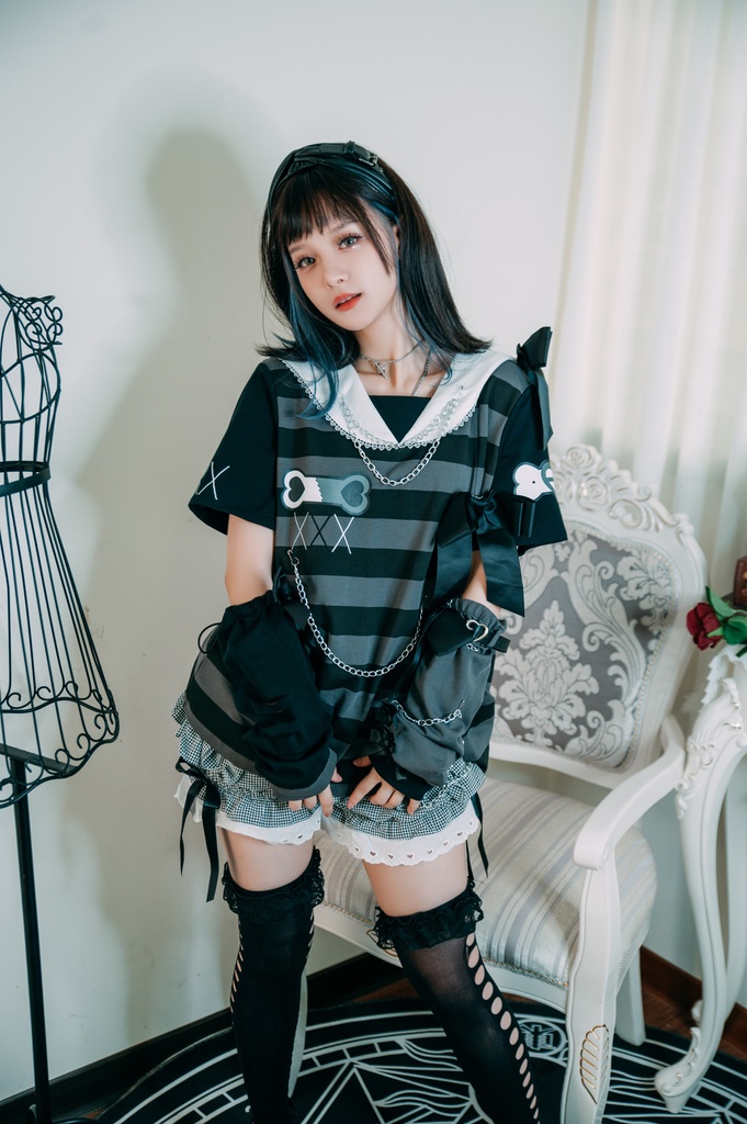 Jillpunk地雷系ゆめかわ 花梔コラボ 硝子桔梗 リボン アームカバー付き ストライプ柄 うさぎ耳 セーラー服半袖 Tシャツ・カットソー オリジナル 可愛い おしゃれ ファッション秋葉系萌え ロリータ