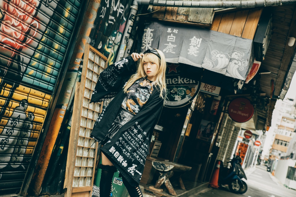 Jillpunk和風モード戦国武将物語 越後の龍 上杉謙信 家紋刺繡 安全ピン 鎖チェーン付き 振袖 和装 現代羽織 ジャケット オリジナル メンズ レディー V系カッコいい おしゃれ男女兼用ファッション秋葉系