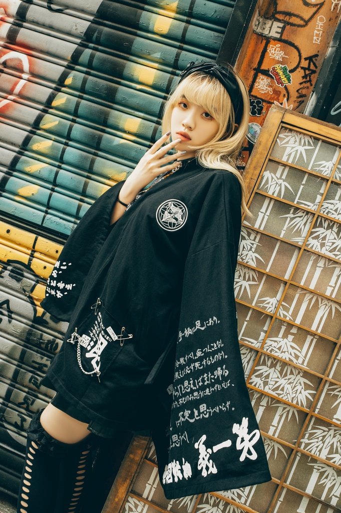 Jillpunk和風モード戦国武将物語 越後の龍 上杉謙信 家紋刺繡 安全ピン 鎖チェーン付き 振袖 和装 現代羽織 ジャケット オリジナル メンズ レディー V系カッコいい おしゃれ男女兼用ファッション秋葉系