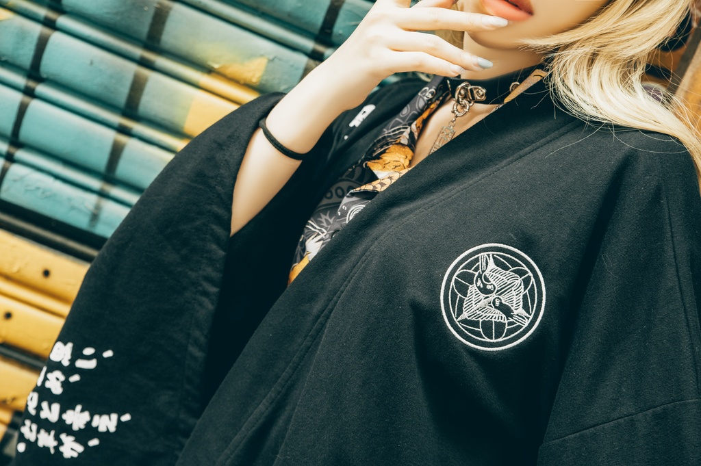 Jillpunk和風モード戦国武将物語 越後の龍 上杉謙信 家紋刺繡 安全ピン 鎖チェーン付き 振袖 和装 現代羽織 ジャケット オリジナル メンズ レディー V系カッコいい おしゃれ男女兼用ファッション秋葉系