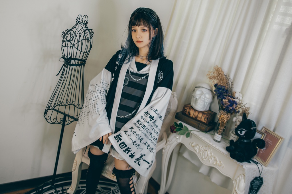 Jillpunk和風モード戦国武将物語 越後の龍 上杉謙信 家紋刺繡 安全ピン 鎖チェーン付き 振袖 和装 現代羽織 ジャケット オリジナル メンズ レディー V系カッコいい おしゃれ男女兼用ファッション秋葉系