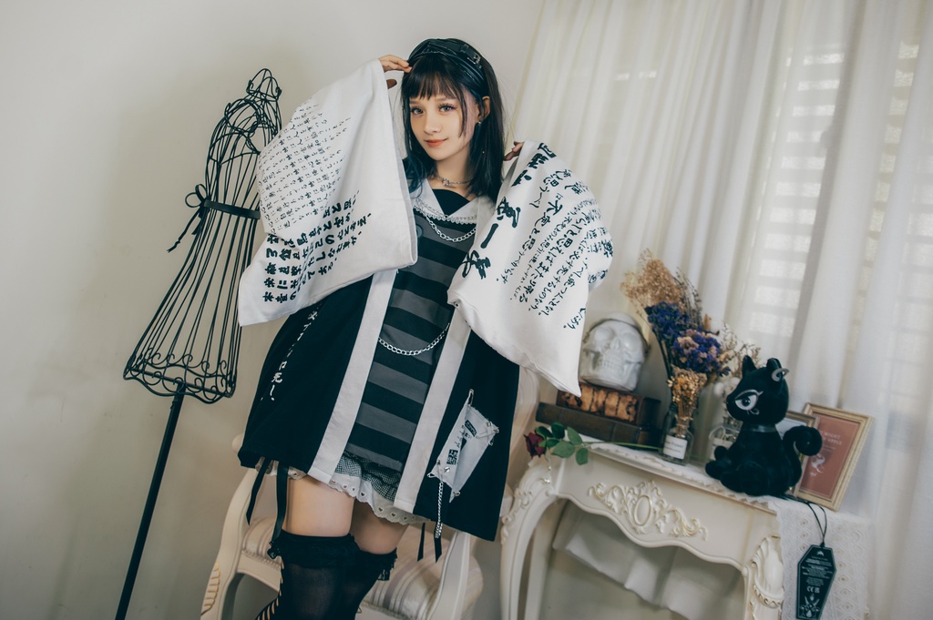 Jillpunk和風モード戦国武将物語 越後の龍 上杉謙信 家紋刺繡 安全ピン 鎖チェーン付き 振袖 和装 現代羽織 ジャケット オリジナル メンズ レディー V系カッコいい おしゃれ男女兼用ファッション秋葉系