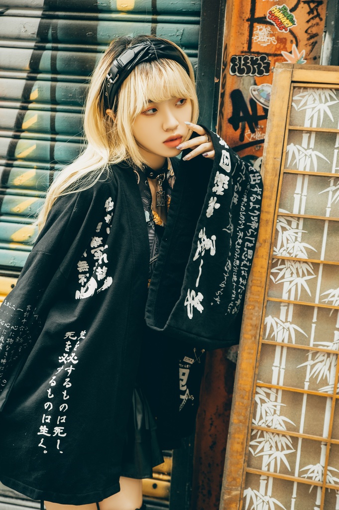 Jillpunk和風モード戦国武将物語 越後の龍 上杉謙信 家紋刺繡 安全ピン 鎖チェーン付き 振袖 和装 現代羽織 ジャケット オリジナル メンズ レディー V系カッコいい おしゃれ男女兼用ファッション秋葉系