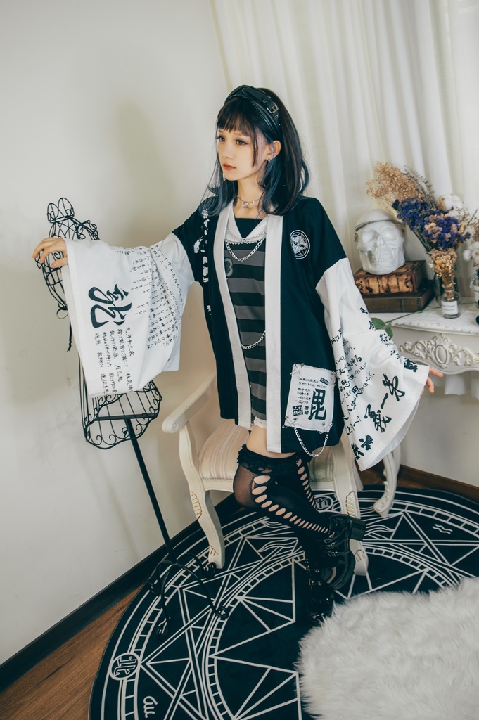 Jillpunk和風モード戦国武将物語 越後の龍 上杉謙信 家紋刺繡 安全ピン 鎖チェーン付き 振袖 和装 現代羽織 ジャケット オリジナル メンズ レディー V系カッコいい おしゃれ男女兼用ファッション秋葉系