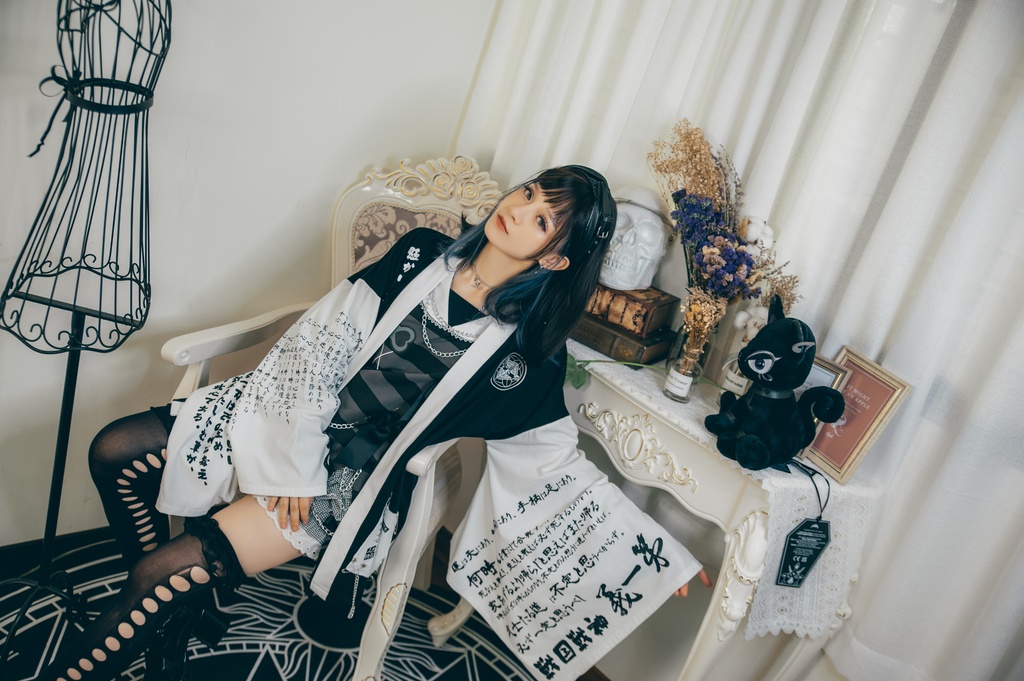 Jillpunk和風モード戦国武将物語 越後の龍 上杉謙信 家紋刺繡 安全ピン 鎖チェーン付き 振袖 和装 現代羽織 ジャケット オリジナル メンズ レディー V系カッコいい おしゃれ男女兼用ファッション秋葉系